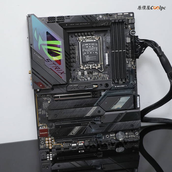 開箱】7800MT/s疾風傳！ROG MAXIMUS Z790 HERO、ROG STRIX Z790-E